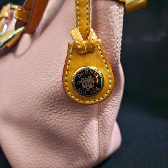 Dooney & Bourke Light Pink Leather Crossbody/Shoulder Bag - Picture 9 of 14